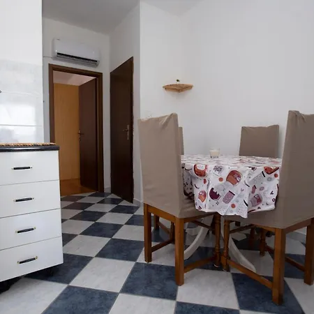 Apartment Villa Tomasovic Lokva Rogoznica
