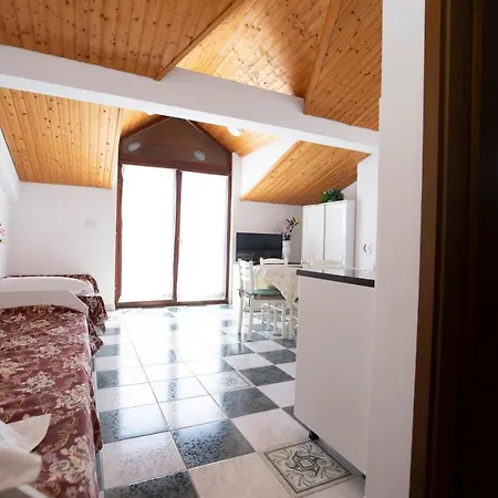 Villa Tomasovic * Lokva Rogoznica
